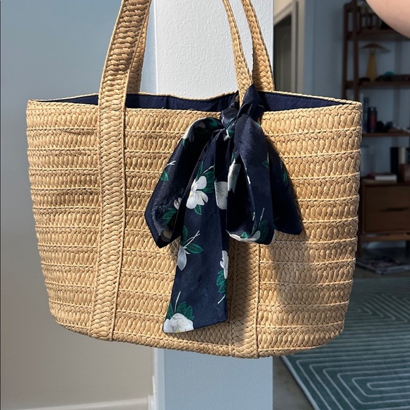 Draper James Straw Bag with Floral Scarf - Picture 4 of 8